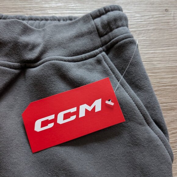 Men's CCM sweats NEW - Picture 5 of 8
